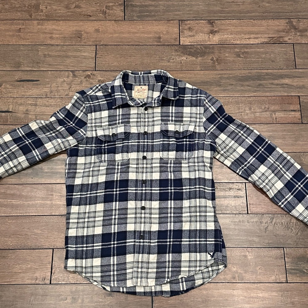 American Eagle Flannel Medium